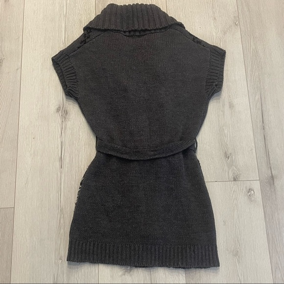 It’s Our Time Gray Short Sleeve Open Wrap Sweater with Removable Tie Belt Size S - Picture 7 of 7